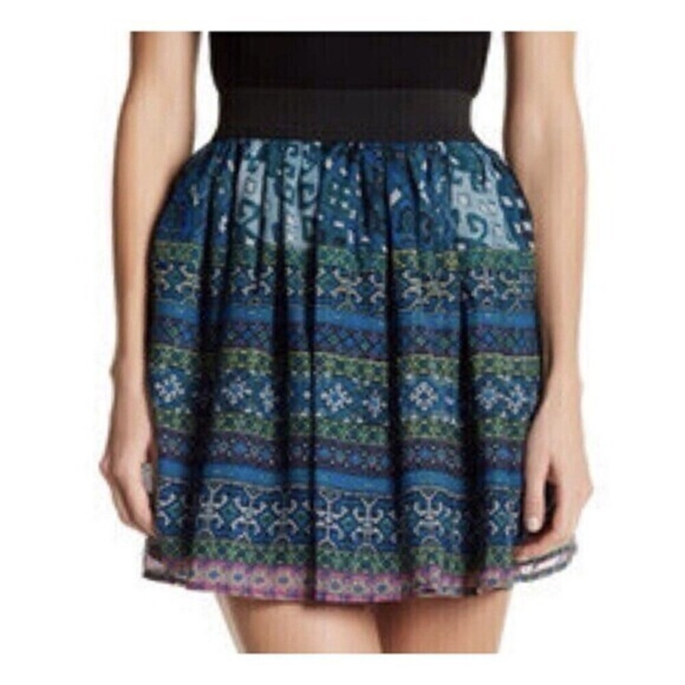Romeo & Juliet Couture Tribal Chiffon Pull On Mini Skirt Lined Pockets SZ M NWT